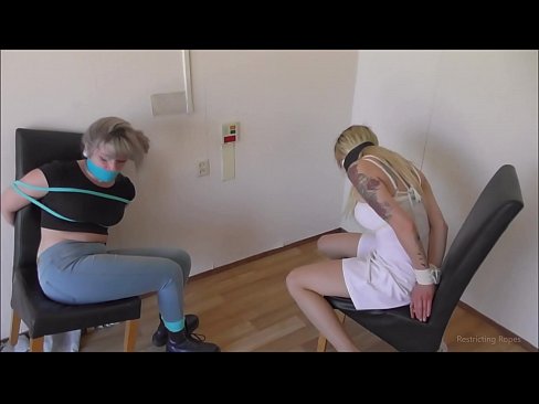 ❤️ Zasvojena / zvezana in z usti / deklica v stiski ☑ Super seks na sl.japangaysex.ru ❌️